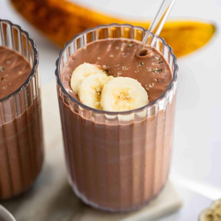 Chocolate-Banana-Smoothie-5-scaled.jpg