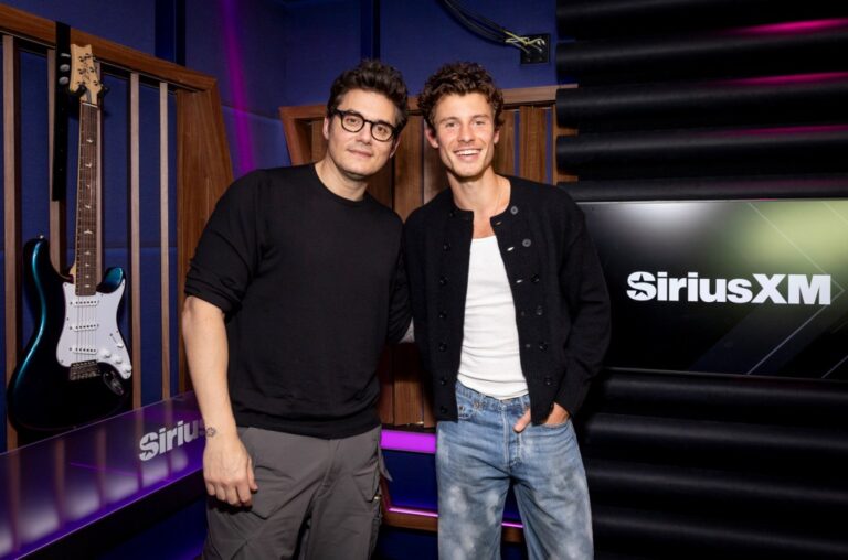 John-Mayer-Shawn-Mendes-siriusxm-2024-billboard-1548.jpg